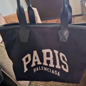 Ballenciago Cities Paris black  jumbo tote 2023